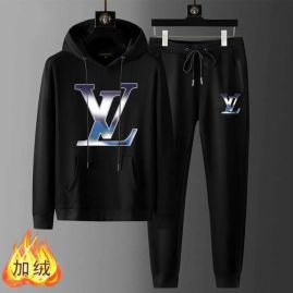 Picture of LV SweatSuits _SKULVM-4XLkdtn13829340